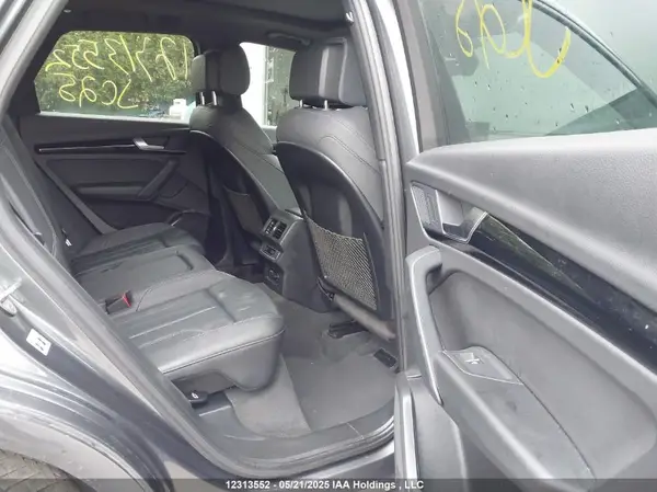 WA1EAAFY1N2080422 2022 AUDI Q5 - Image 8