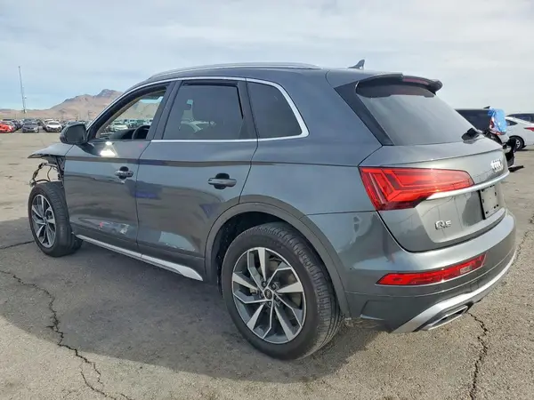 WA1EAAFY1N2085359 2022 AUDI Q5 - Image 2