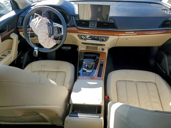 WA1EAAFY1N2095860 2022 AUDI Q5 - Image 8