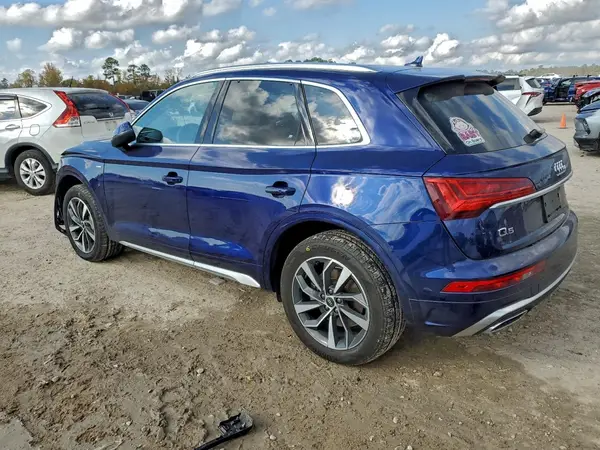 WA1EAAFY1N2118019 2022 AUDI Q5 - Image 2