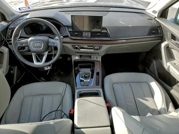 WA1EAAFY1N2118019 2022 AUDI Q5 - Image 8