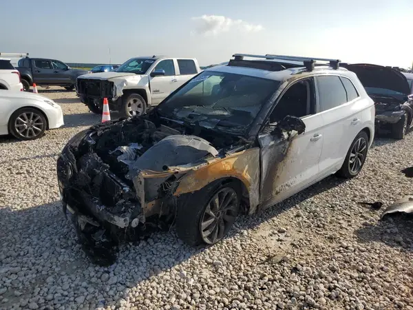WA1EAAFY1N2137332 2022 AUDI Q5 - Image 1