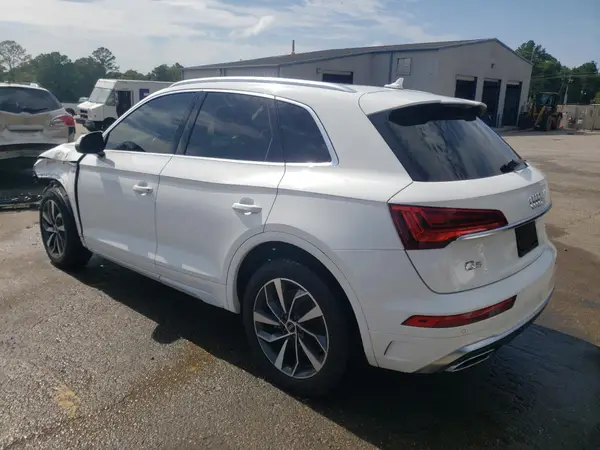 WA1EAAFY1P2062005 2023 AUDI Q5 - Image 2
