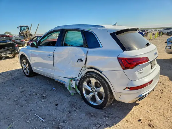 WA1EAAFY1P2074512 2023 AUDI Q5 - Image 2
