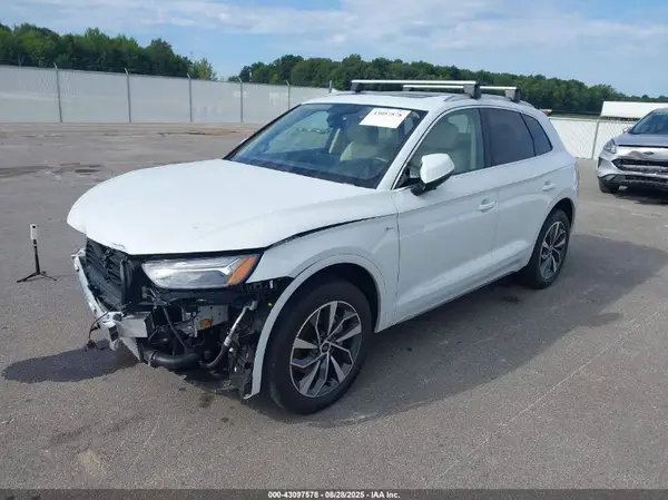 WA1EAAFY1P2180619 2023 AUDI Q5 - Image 2