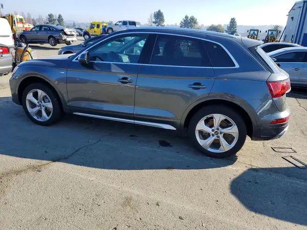 WA1EAAFY1P2196853 2023 AUDI Q5 - Image 2