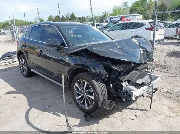 WA1EAAFY1R2037060 2024 AUDI Q5 - Image 1