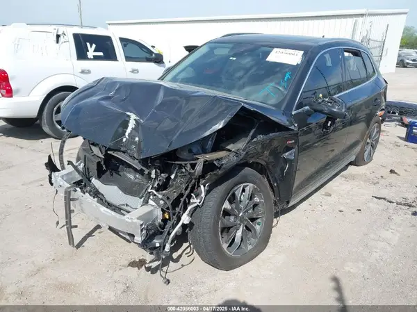 WA1EAAFY1R2037060 2024 AUDI Q5 - Image 2