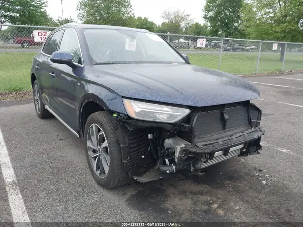 WA1EAAFY1R2053260 2024 AUDI Q5 - Image 1