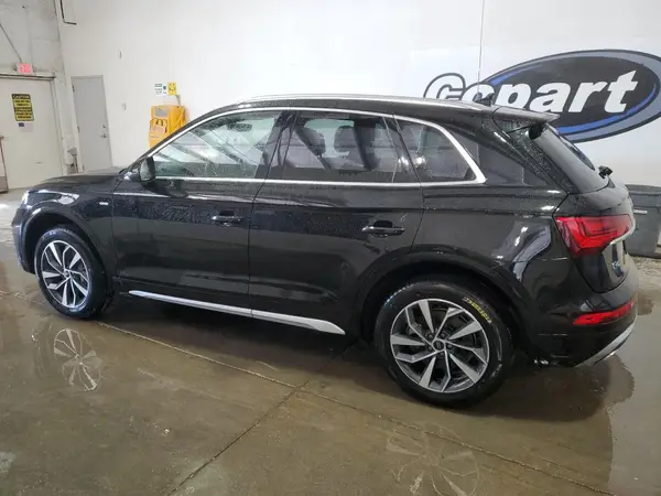 WA1EAAFY1R2083035 2024 AUDI Q5 - Image 2