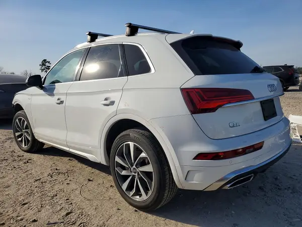WA1EAAFY1R2083701 2024 AUDI Q5 - Image 2