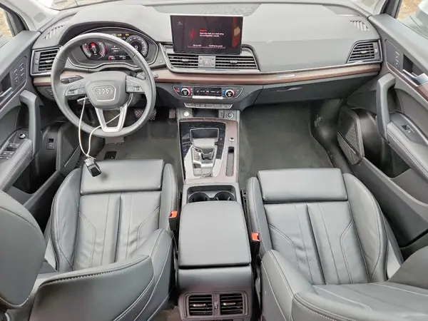 WA1EAAFY1R2087859 2024 AUDI Q5 - Image 8