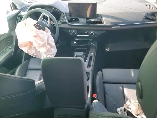 WA1EAAFY1S2016330 2025 AUDI Q5 - Image 8