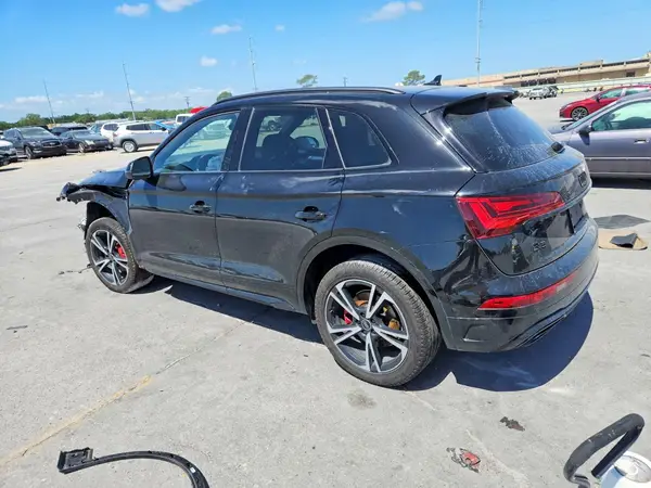 WA1EAAFY1S2050252 2025 AUDI Q5 - Image 2
