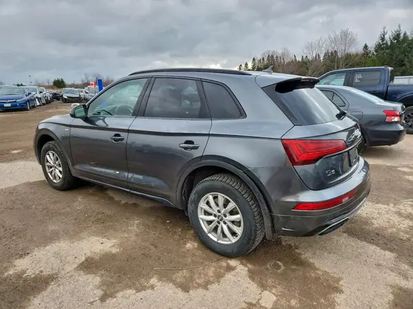 WA1EAAFY2M2107934 2021 AUDI Q5 - Image 2