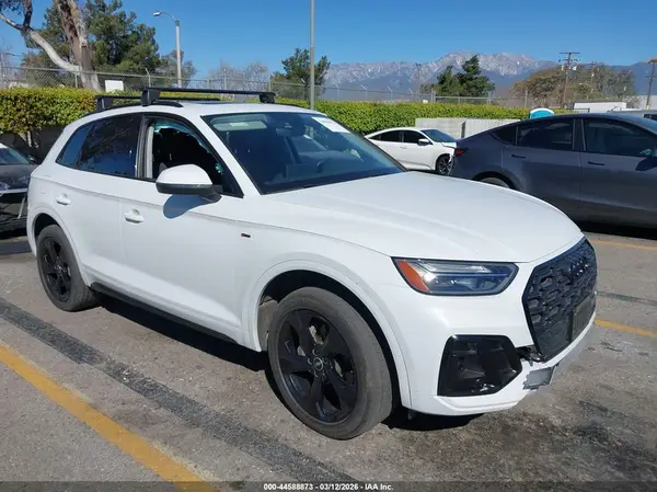 WA1EAAFY2N2008113 2022 AUDI Q5 - Image 1