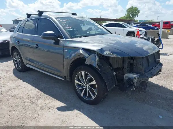 WA1EAAFY2N2072698 2022 AUDI Q5 - Image 1