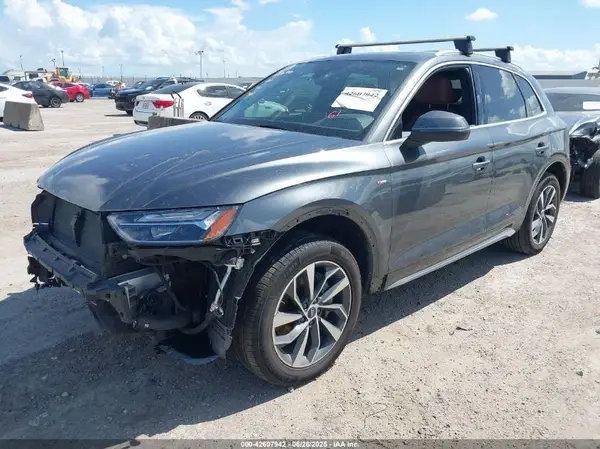 WA1EAAFY2N2072698 2022 AUDI Q5 - Image 2