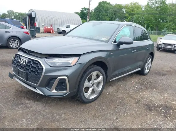 WA1EAAFY2N2104498 2022 AUDI Q5 - Image 2