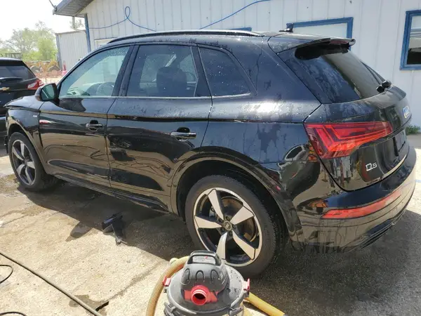 WA1EAAFY2N2121091 2022 AUDI Q5 - Image 2