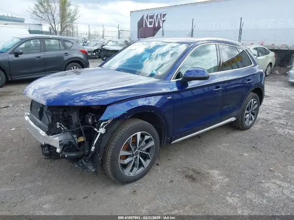 WA1EAAFY2R2018050 2024 AUDI Q5 - Image 2