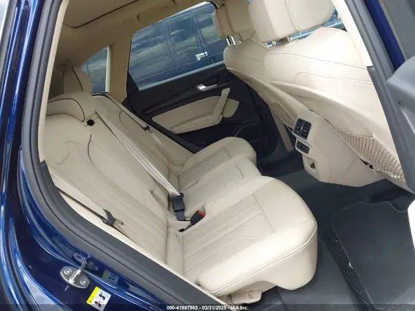 WA1EAAFY2R2018050 2024 AUDI Q5 - Image 8