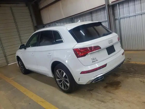 WA1EAAFY2R2030246 2024 AUDI Q5 - Image 2