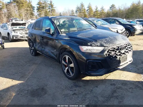 WA1EAAFY2R2033860 2024 AUDI Q5 - Image 1
