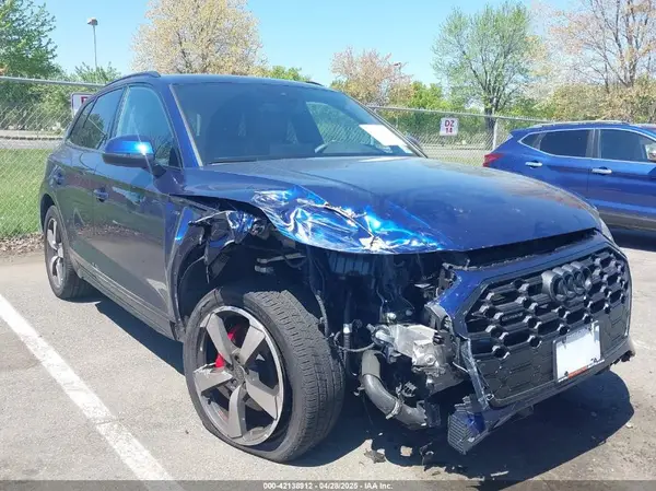 WA1EAAFY2R2096702 2024 AUDI Q5 - Image 1
