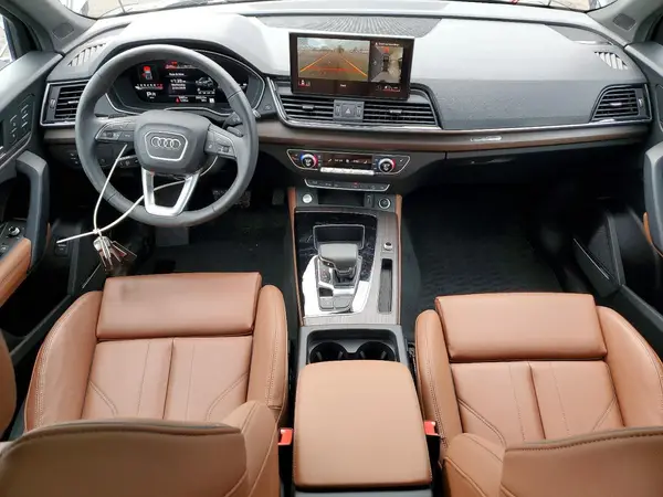 WA1EAAFY2S2027773 2025 AUDI Q5 - Image 8