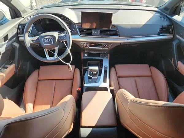 WA1EAAFY2S2032990 2025 AUDI Q5 - Image 8