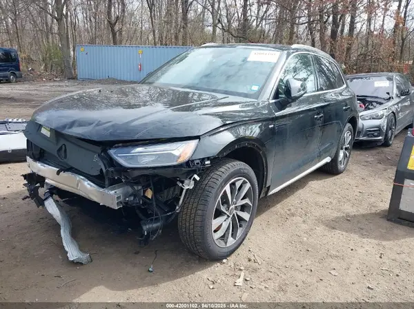 WA1EAAFY2S2035114 2025 AUDI Q5 - Image 2