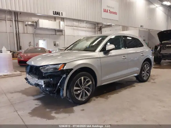 WA1EAAFY3M2094742 2021 AUDI Q5 - Image 2
