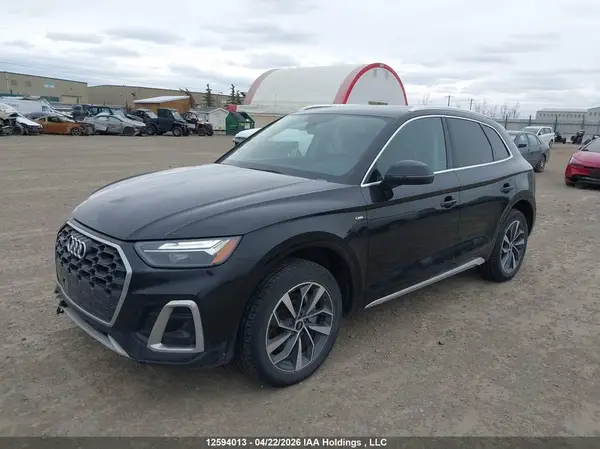 WA1EAAFY3M2114410 2021 AUDI Q5 - Image 2