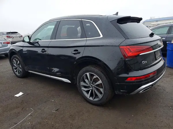 WA1EAAFY3N2049821 2022 AUDI Q5 - Image 2