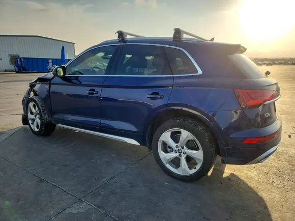 WA1EAAFY3N2086318 2022 AUDI Q5 - Image 2