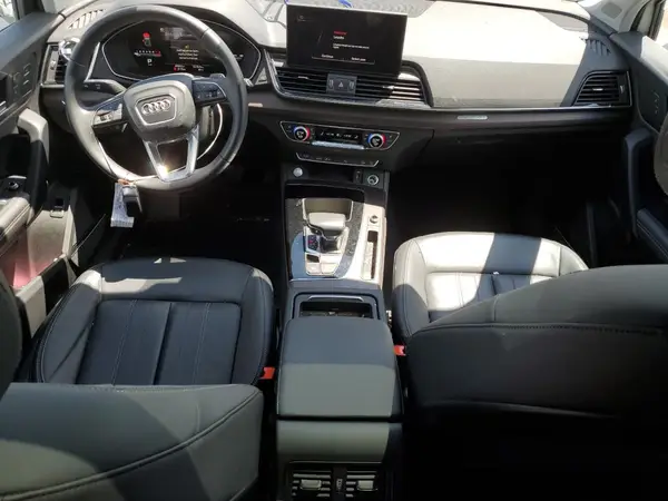 WA1EAAFY3N2105126 2022 AUDI Q5 - Image 8
