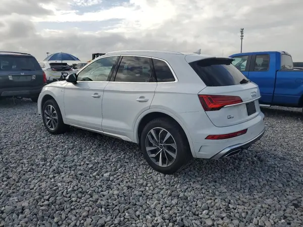 WA1EAAFY3R2018851 2024 AUDI Q5 - Image 2