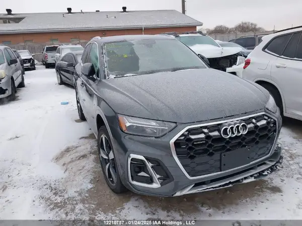 WA1EAAFY3R2038727 2024 AUDI Q5 - Image 1