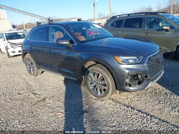 WA1EAAFY3R2056032 2024 AUDI Q5 - Image 1