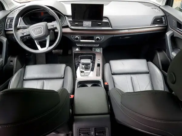 WA1EAAFY3R2082193 2024 AUDI Q5 - Image 8