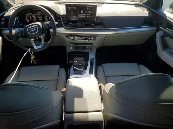 WA1EAAFY3S2017785 2025 AUDI Q5 - Image 8