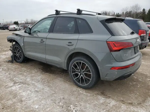 WA1EAAFY4M2055786 2021 AUDI Q5 - Image 2