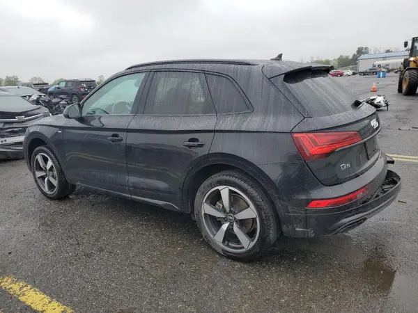 WA1EAAFY4N2044630 2022 AUDI Q5 - Image 2