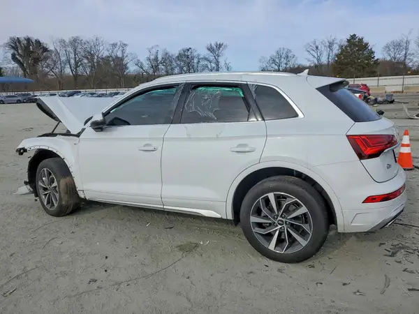 WA1EAAFY4N2055367 2022 AUDI Q5 - Image 2