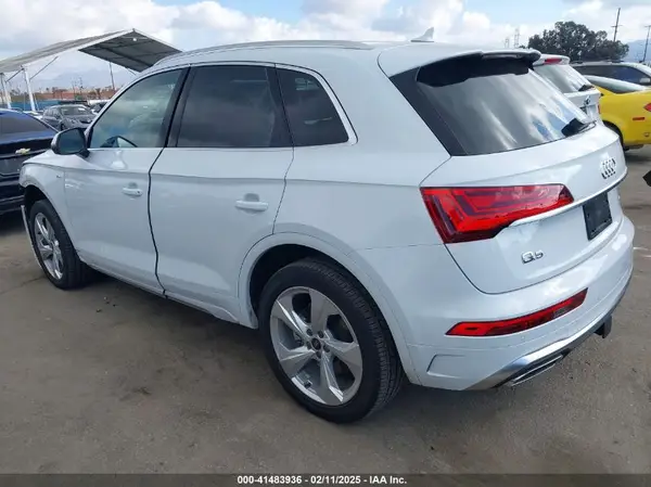 WA1EAAFY4P2175625 2023 AUDI Q5 - Image 2