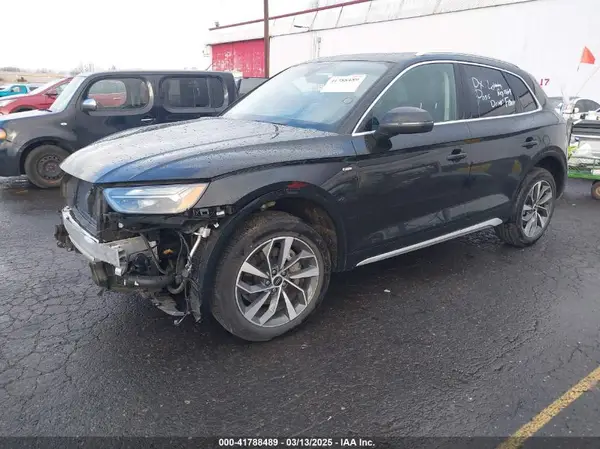 WA1EAAFY4R2034203 2024 AUDI Q5 - Image 2