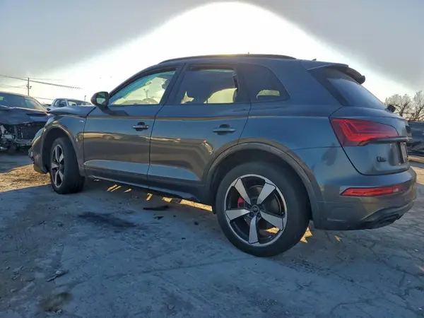 WA1EAAFY4R2063667 2024 AUDI Q5 - Image 2