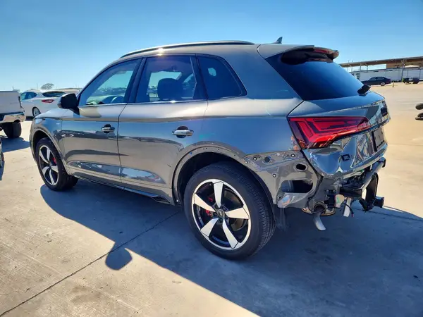 WA1EAAFY4R2073390 2024 AUDI Q5 - Image 2