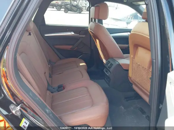 WA1EAAFY5M2068580 2021 AUDI Q5 - Image 8
